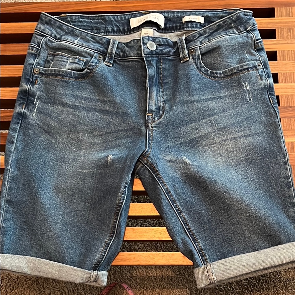 Kenneth Cole Reaction Blue Jean Shorts, Size 6 Short